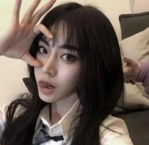 吃瓜网红图片头像女的,揭秘网红吃瓜头像背后的魅力