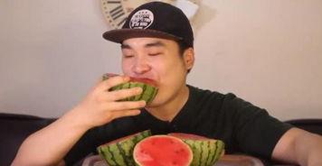 陇南网红直播吃瓜,带你领略当地特色美食魅力